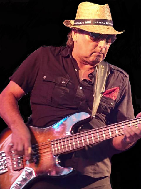 Uwe Lysowec, Bass Uwe Lysowec, Bass